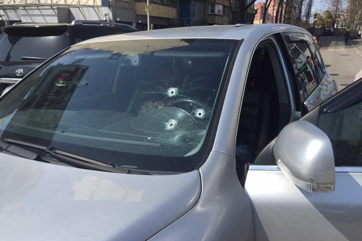 В сети появилось видео с места убийства киевского бизнесмена В сети появилось видео с места убийства киевского бизнесмена