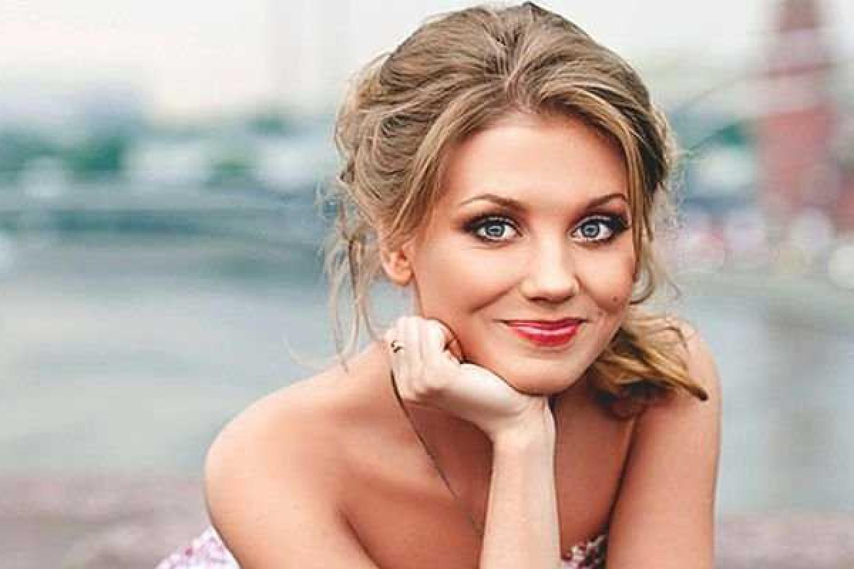 Актриса Кристина Асмус отмечает 28-летие