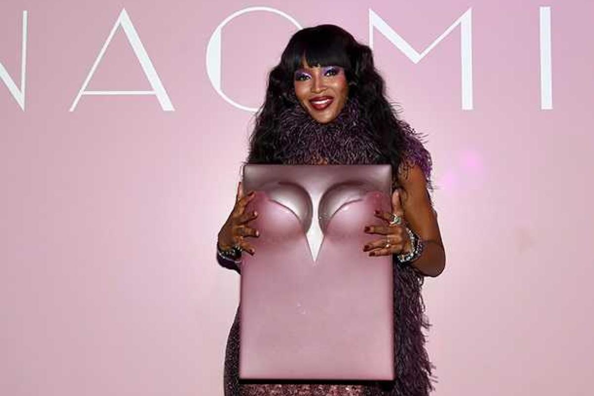 Супермодель Наоми Кэмпбелл представила свою четвертую по счету книгу Супермодель Наоми Кэмпбелл представила свою четвертую по счету книгу