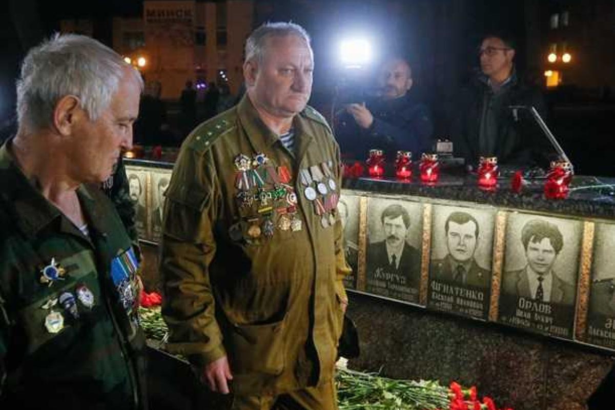 В Славутиче и Киеве отдали дань памяти ликвидаторам аварии на ЧАЭС В Славутиче и Киеве отдали дань памяти ликвидаторам аварии на ЧАЭС