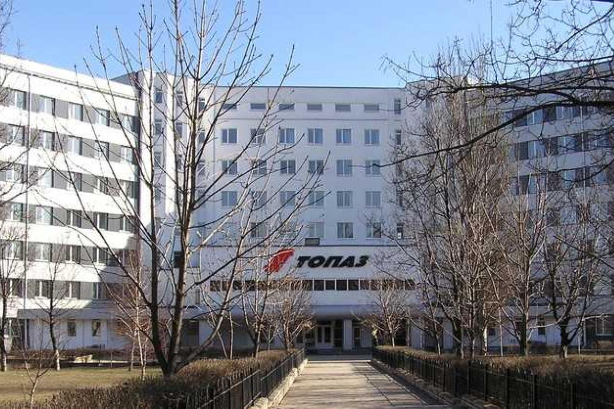 Российское "покращення": как Россия разграбила донецкий завод "Топаз" Российское "покращення": как Россия разграбила донецкий завод "Топаз"