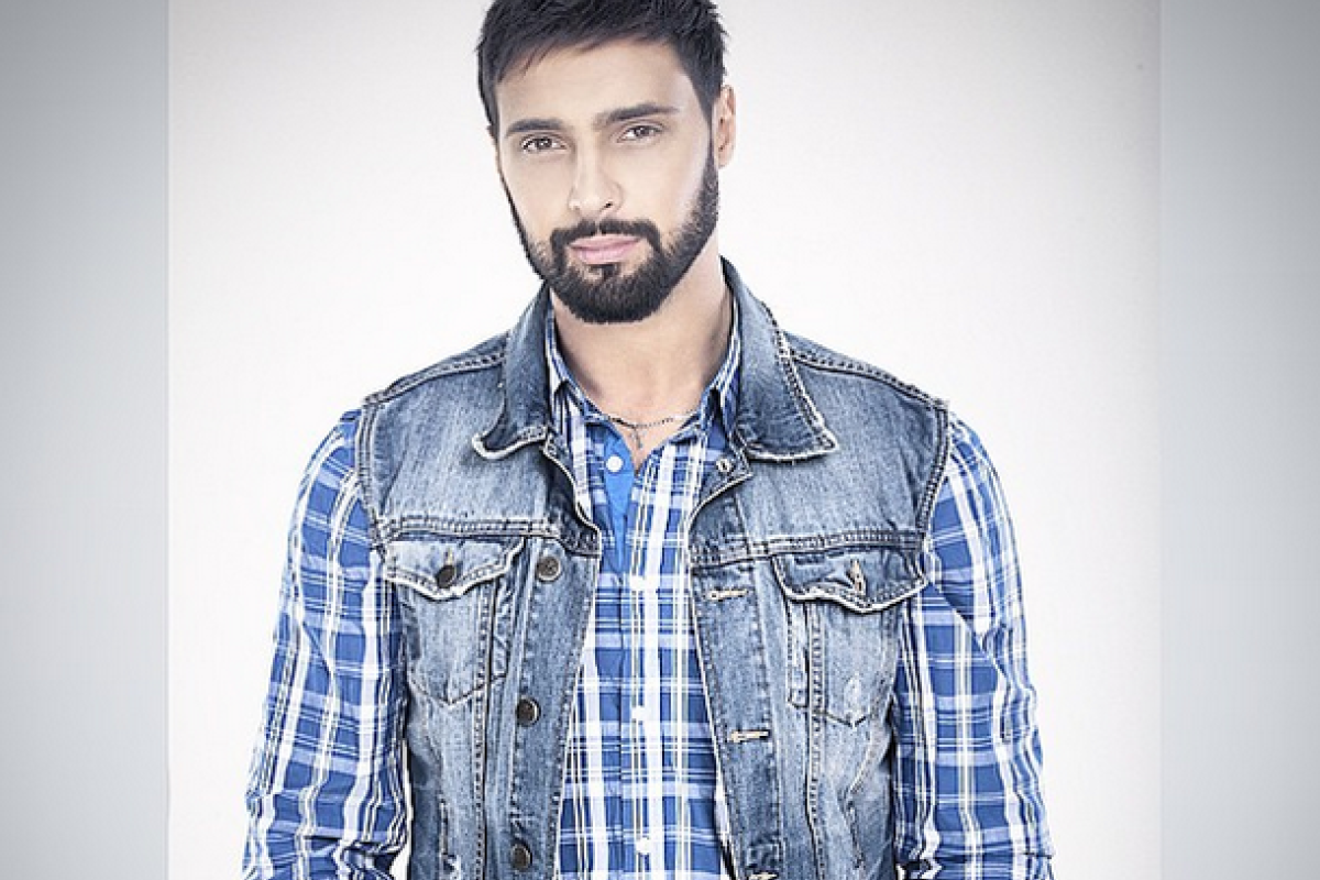 Виталий Козловский подарил поклонницам пикантное фото