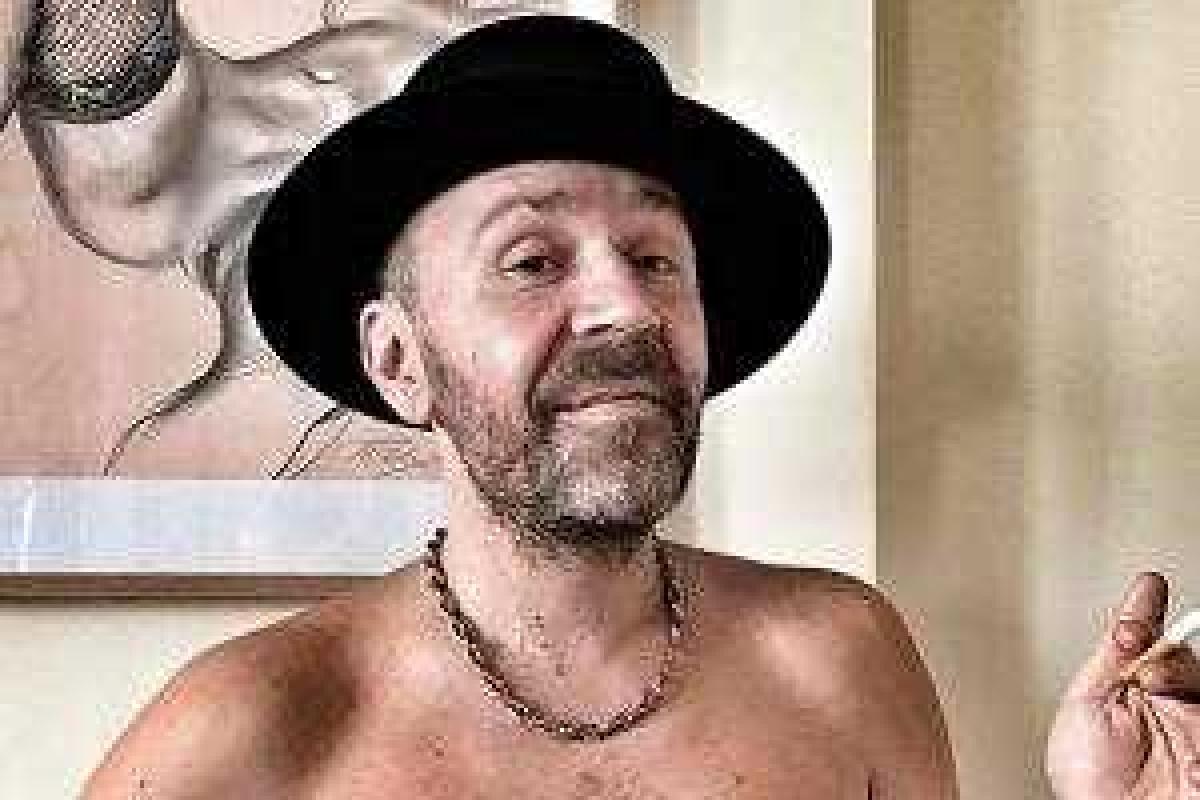 Жена Сергея Шнурова сделала музыканту роскошный подарок - ретро-кар "Chevrolet Bel Air"