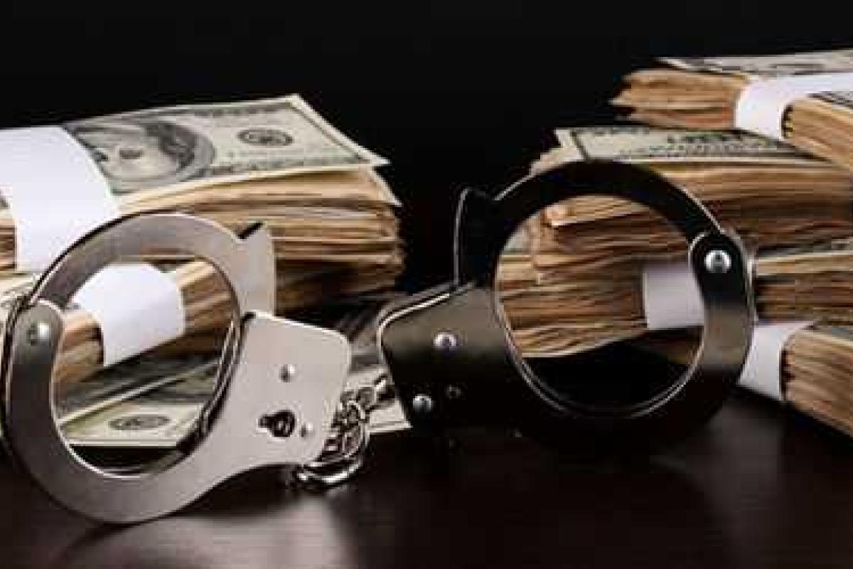 Экс-нардеп с сыном создали преступную схему хищения бюджетных средств: семейный "дуэт" украл более 100 млн грн Экс-нардеп с сыном создали преступную схему хищения бюджетных средств: семейный "дуэт" украл более 100 млн грн