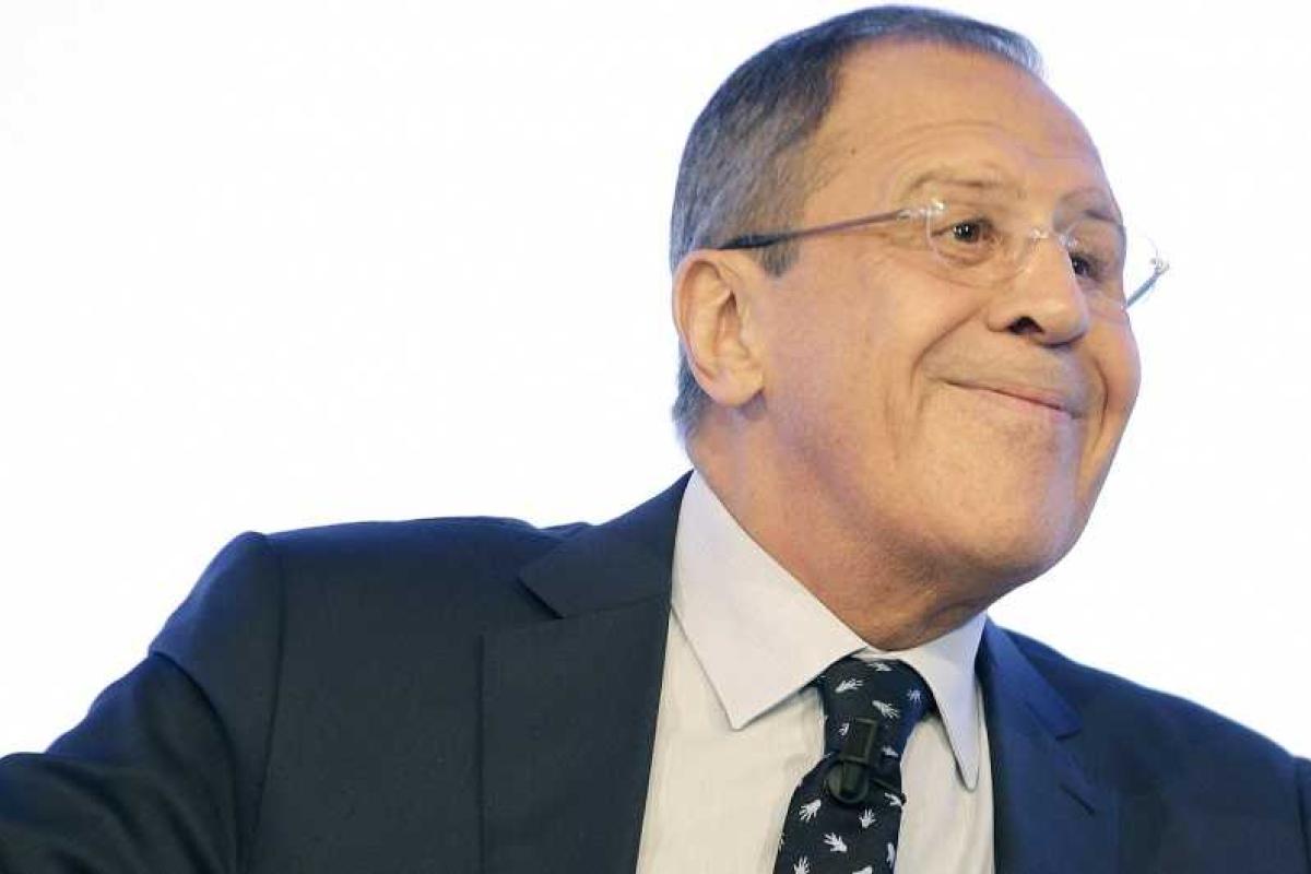 В соцсетях жестко троллят Сергея Лаврова за появление в джинсах в Монголии