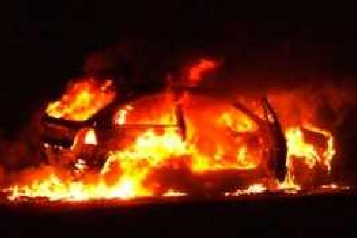 Ситуация в Одессе накаляется: "антимэровским" активистам жгут авто и угрожают расправой