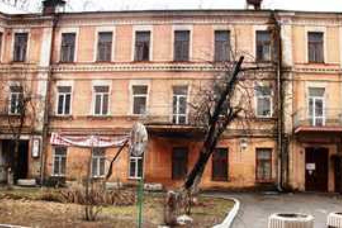 В Киеве под угрозой обвала оказался еще один исторический дом
