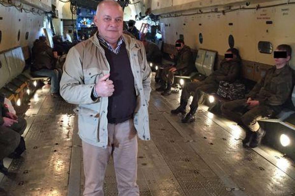 Хакеры, взломав почту Дмитрия Киселева, выставили на аукцион личную переписку российского телеведущего Хакеры, взломав почту Дмитрия Киселева, выставили на аукцион личную переписку российского телеведущего