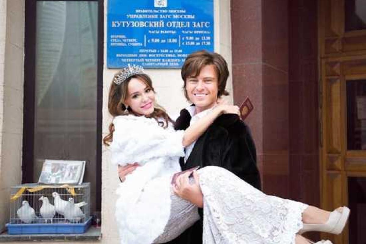 Прохор Шаляпин и Анна Калашникова провели репетицию свадебной церемонии