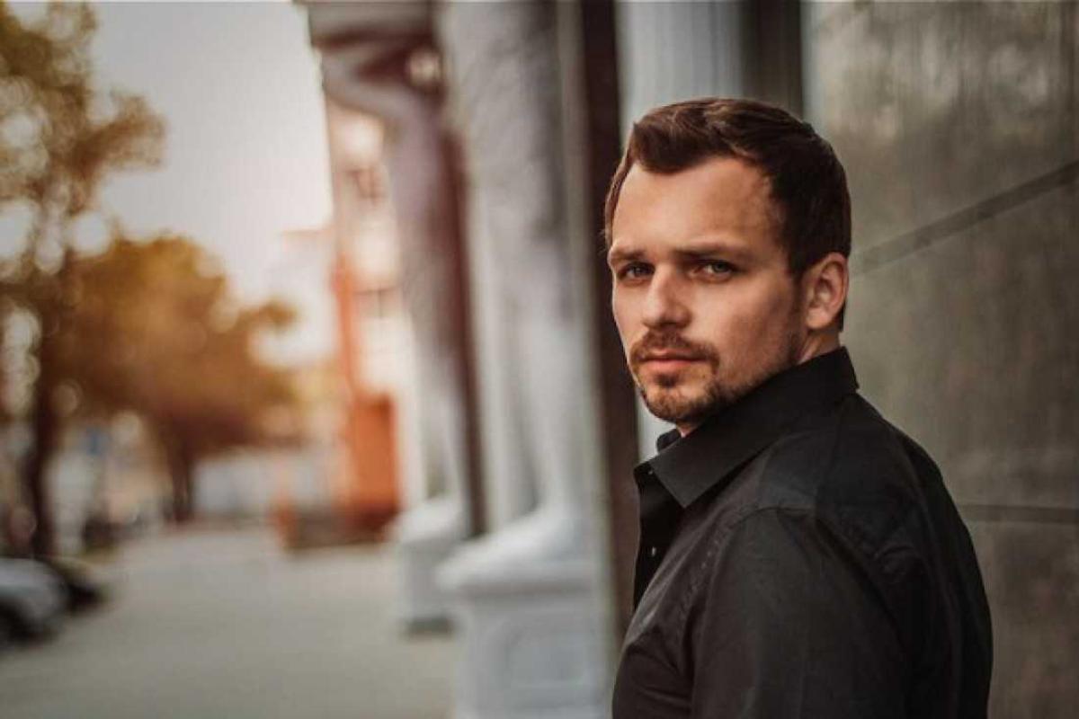 Актера Алексея Янина выписали из реабилитационного центра через год после инсульта и комы 