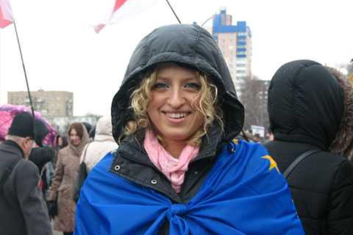 Активистка из Беларуси продолжает голодовку в знак солидарности с Надеждой Савченко