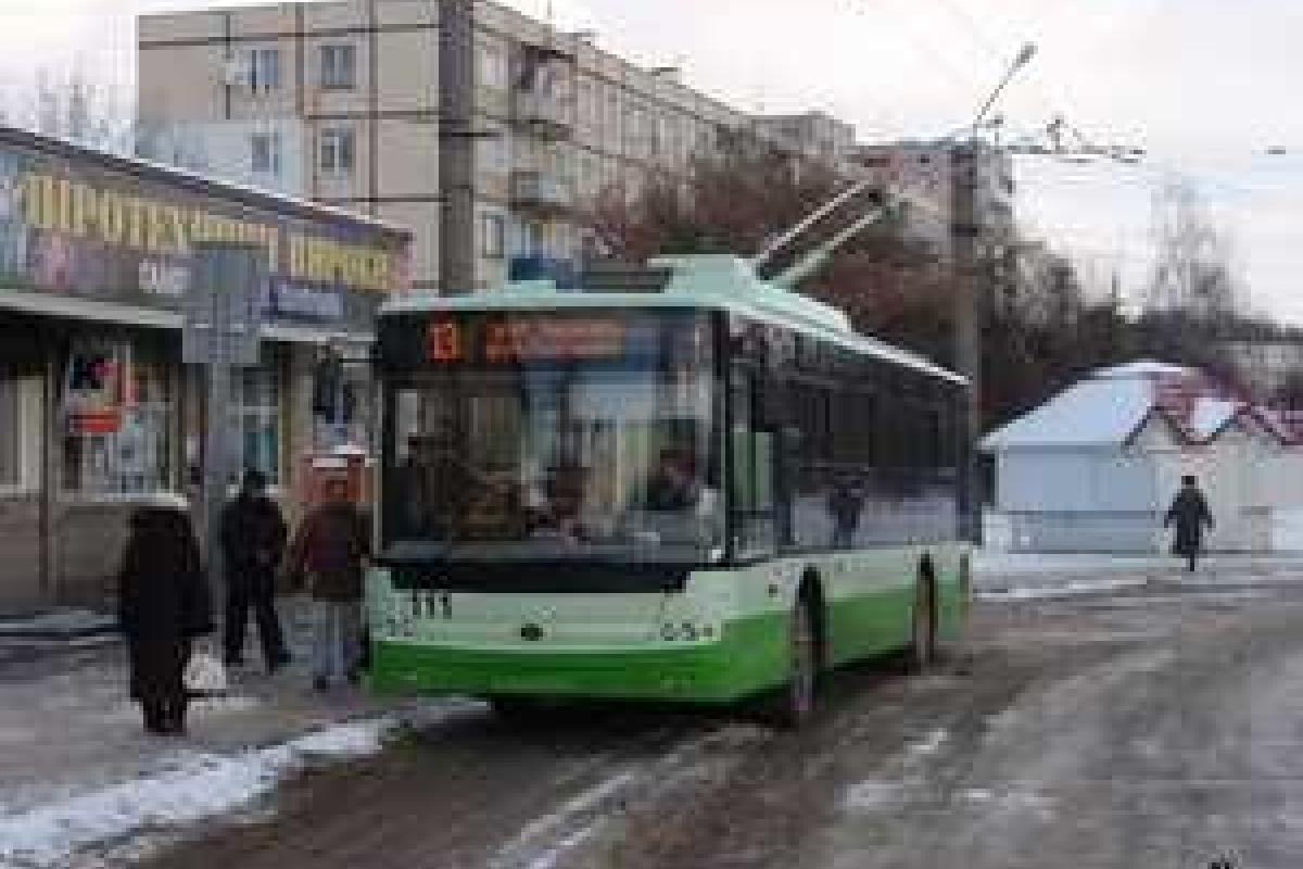 В оккупированном Луганске мужчина возомнил себя "террористом" и попытался угнать троллейбус В оккупированном Луганске мужчина возомнил себя "террористом" и попытался угнать троллейбус