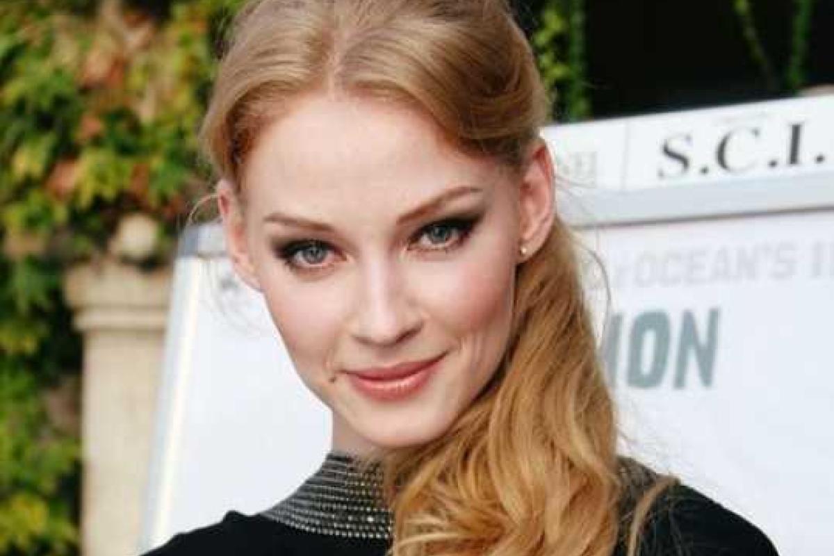 Актрису Светлану Ходченкову заподозрили в любовной связи с женатым коллегой