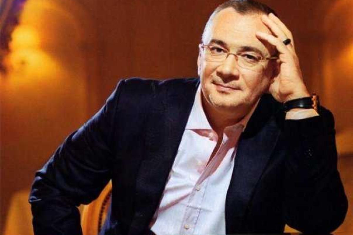 Продюсер Константин Меладзе показал взрослых дочерей-красавиц