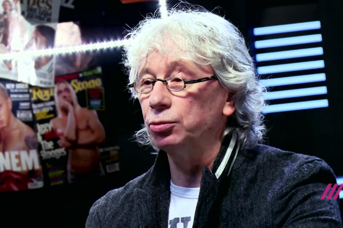 В СМИ появились слухи, что певец Аркадий Укупник с семьей покинет Россию