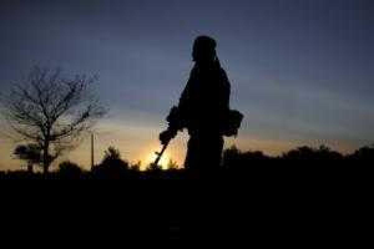 Боевики вновь открыли массированный огонь по украинским защитникам в районе Авдеевки Боевики вновь открыли массированный огонь по украинским защитникам в районе Авдеевки