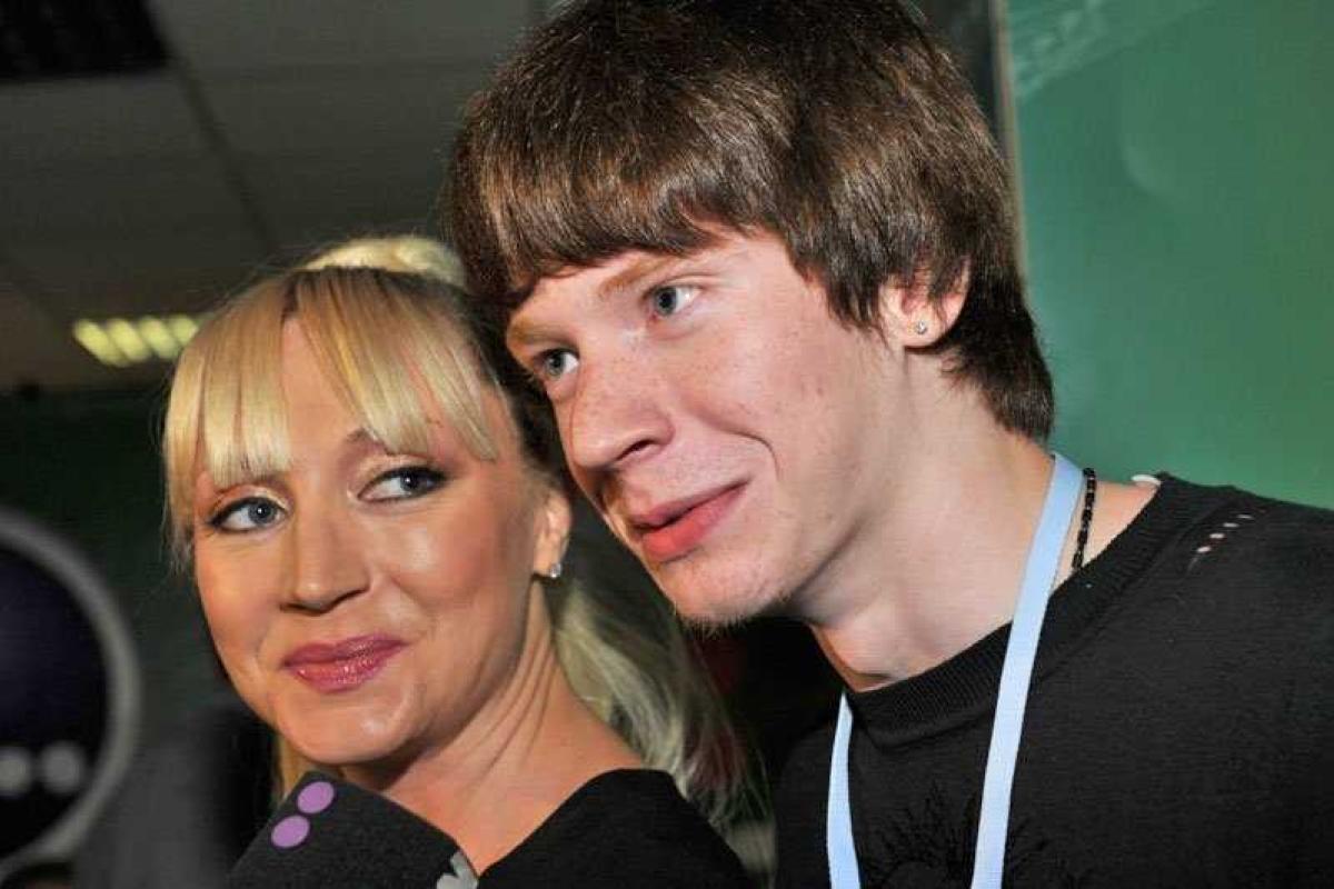 Кристина Орбакайте сделала старшему сыну роскошный подарок на 25-летие Кристина Орбакайте сделала старшему сыну роскошный подарок на 25-летие