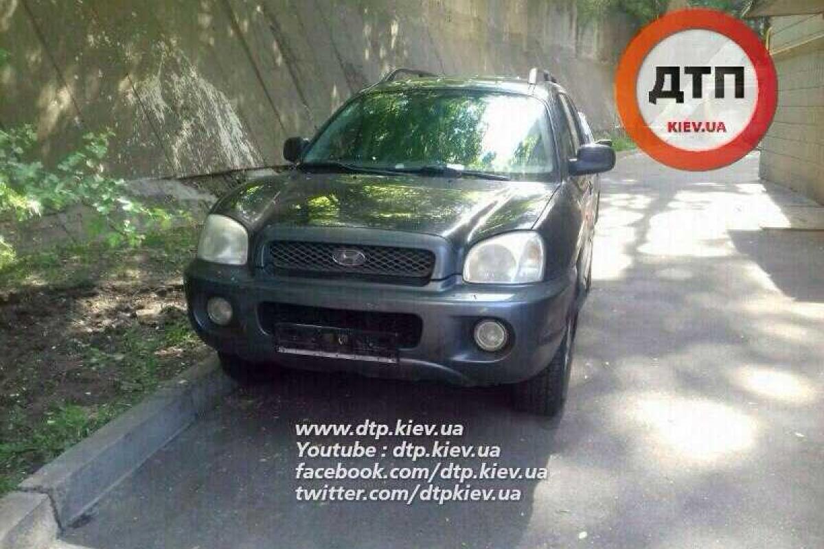 В Киеве за одну ночь без номеров остались более 10 авто: полиция ищет "ловкачей" В Киеве за одну ночь без номеров остались более 10 авто: полиция ищет "ловкачей"