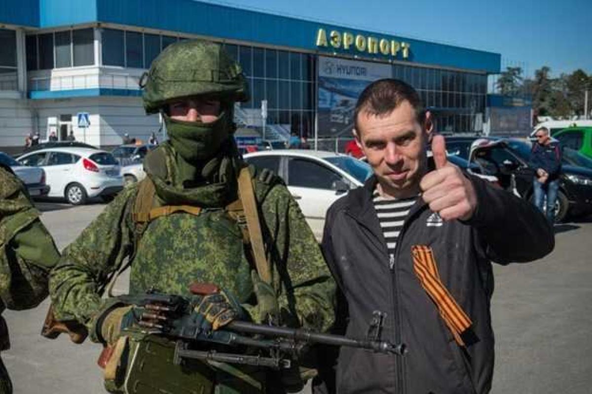 Крым сегодня - это военная база без пляжей, электричества и пресной воды - Годунов Крым сегодня - это военная база без пляжей, электричества и пресной воды - Годунов