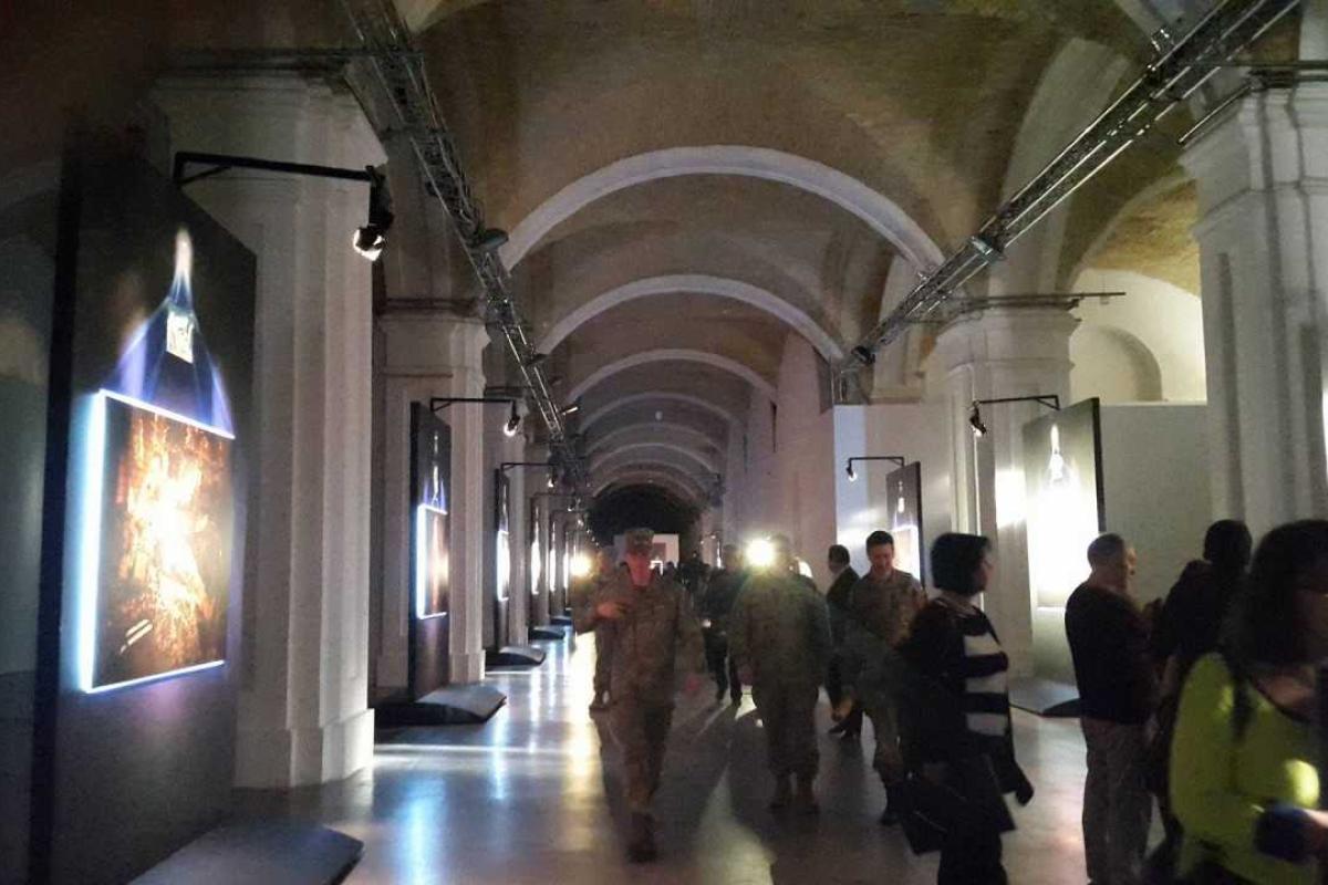 В Киеве в честь воинов АТО и волонтеров открылась необычная выставка В Киеве в честь воинов АТО и волонтеров открылась необычная выставка