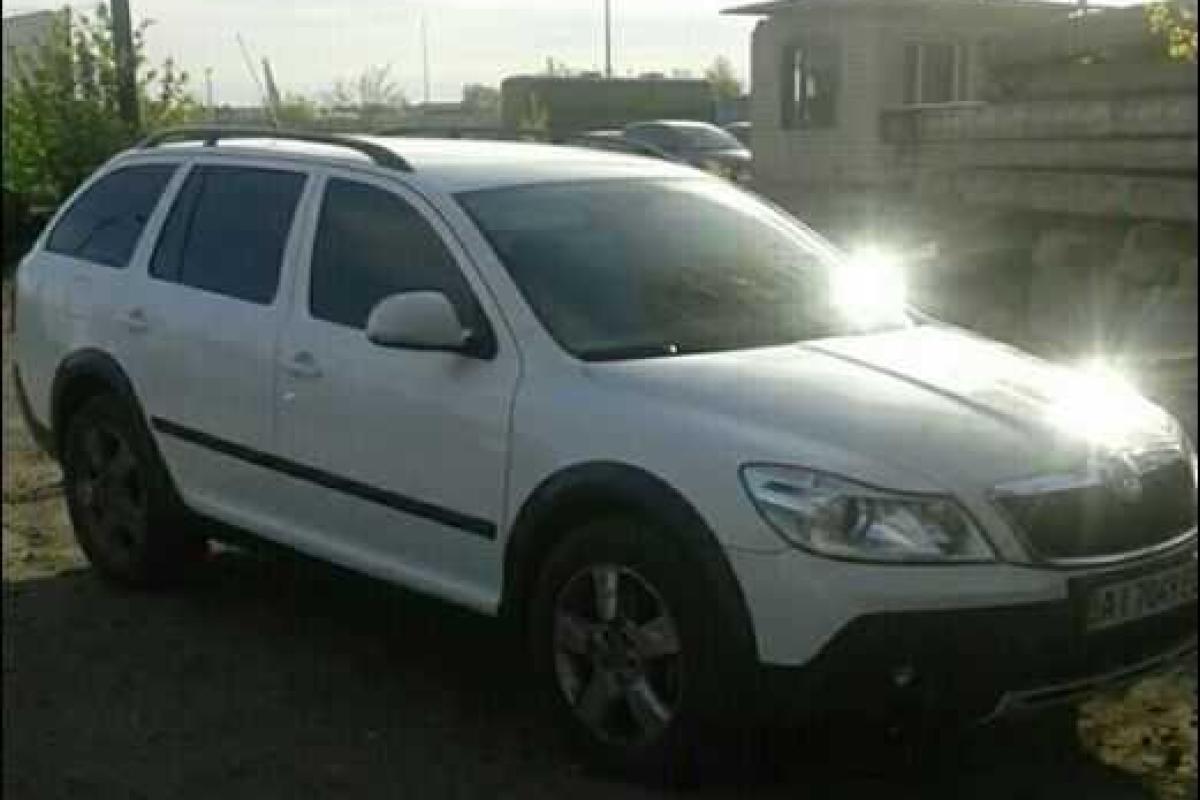 В Киеве хозяева "Skoda Scaut A5", угнанного с СТО, обещают вознаграждение за помощь в поиске авто В Киеве хозяева "Skoda Scaut A5", угнанного с СТО, обещают вознаграждение за помощь в поиске авто