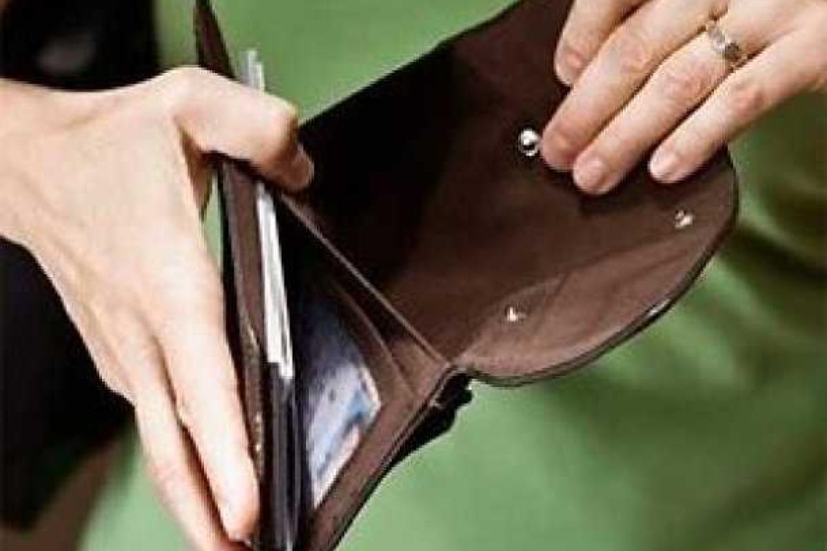 Старики из Луганска: украинской пенсии хватало, а русские деньги - как вода Старики из Луганска: украинской пенсии хватало, а русские деньги - как вода