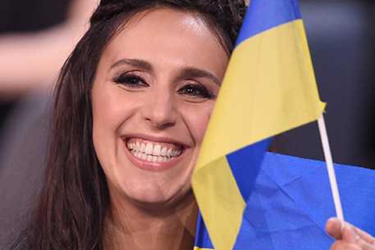 Певица Джамала рассказала о тайных разговорах с Лазаревым за кулисами "Евровидения"