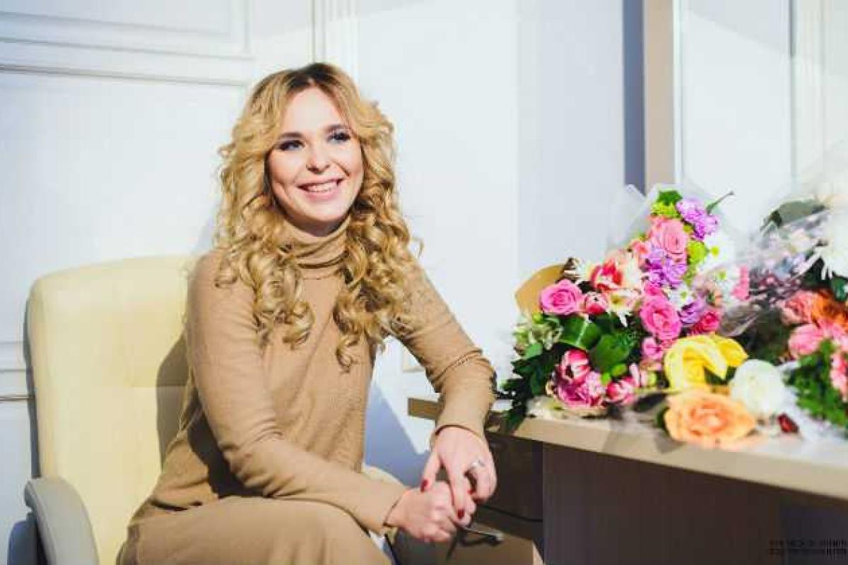 Певица Пелагея перестала скрывать от публики роман с хоккеистом