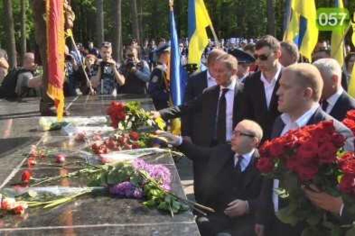 Кернес о потасовках в День Победы: Ветераны, будь они помоложе, могли б сдачи дать этой шпане Кернес о потасовках в День Победы: Ветераны, будь они помоложе, могли б сдачи дать этой шпане