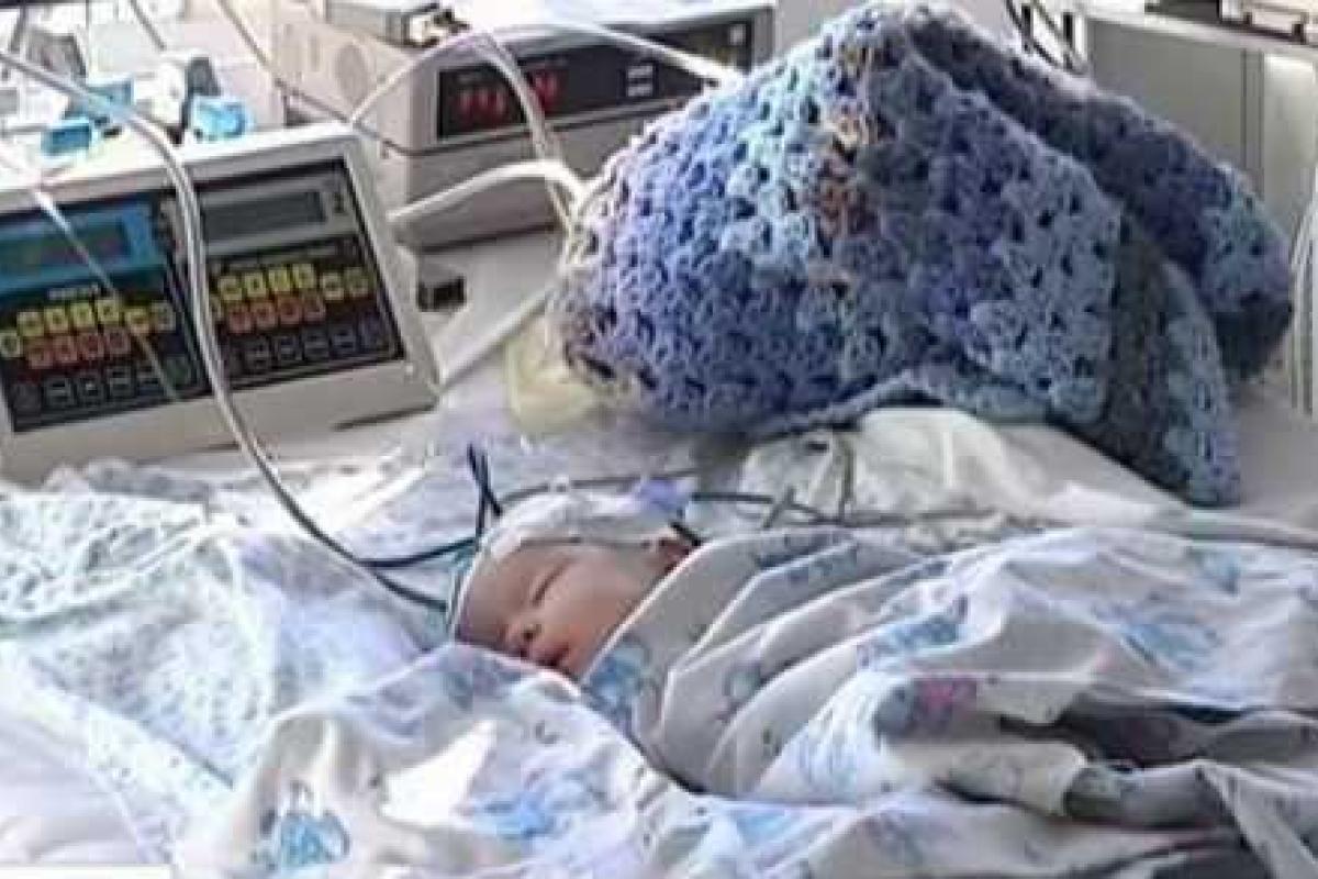 Харьковские выпускники отказались от бала, ради спасения больных детей Харьковские выпускники отказались от бала, ради спасения больных детей