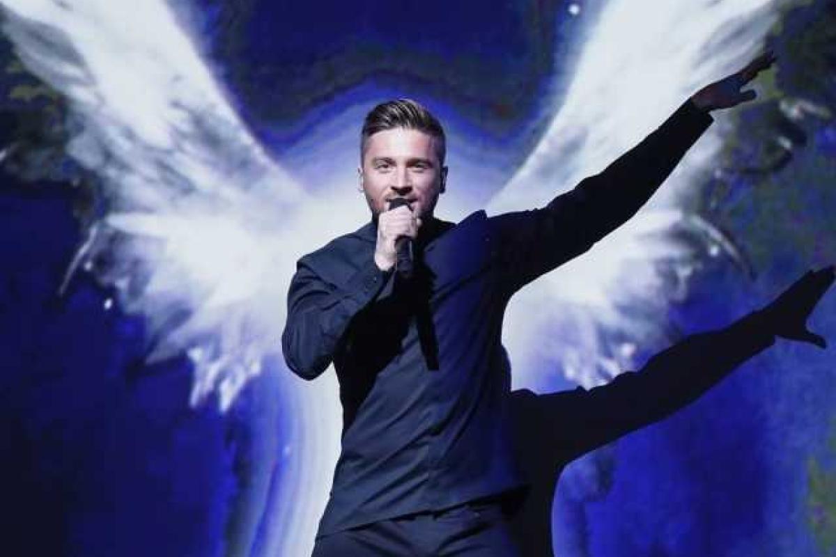 Участник от России на "Евровидении" Сергей Лазарев "неаккуратно" высказался, что Крым - это Украина Участник от России на "Евровидении" Сергей Лазарев "неаккуратно" высказался, что Крым - это Украина