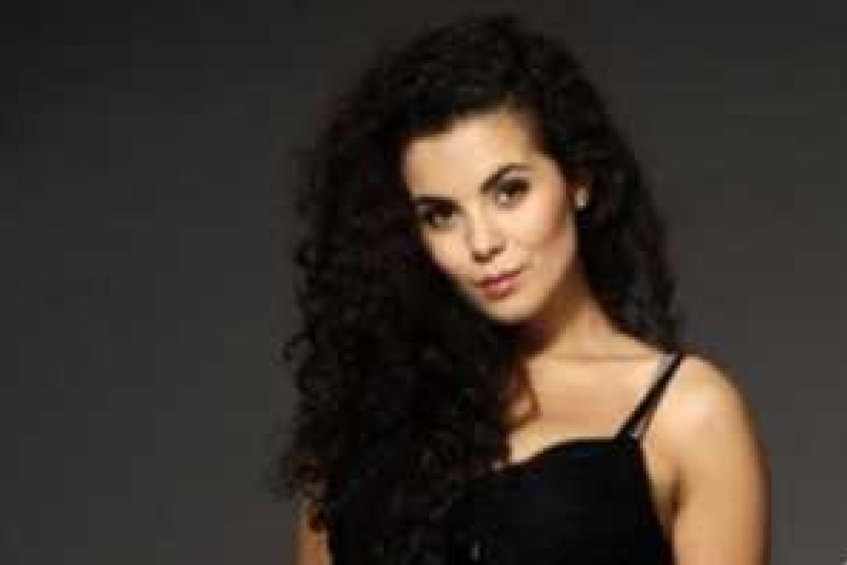 Настя Каменских поделилась с фанатами снимками с дня рождения