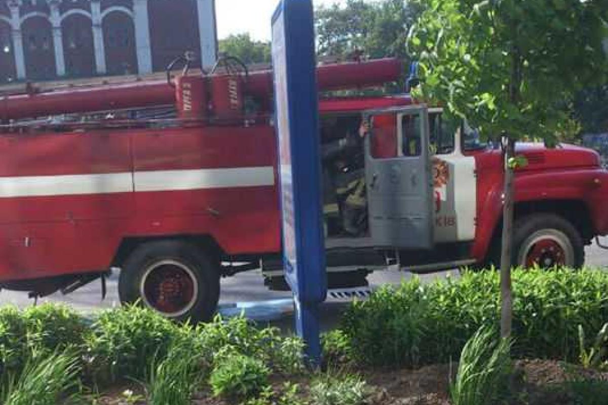 В Харькове брошенный чемодан поднял на ноги взрывотехников и спасателей В Харькове брошенный чемодан поднял на ноги взрывотехников и спасателей