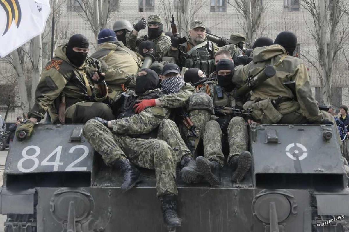 Россия решила создать боеспособную управляемую "армию" на Донбассе из "ополченцев" и наемников Россия решила создать боеспособную управляемую "армию" на Донбассе из "ополченцев" и наемников