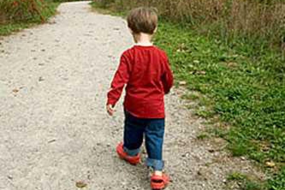 В Мариуполе 4-летний малыш "подставил" маму, закрыв бабушку и сбежав из дома