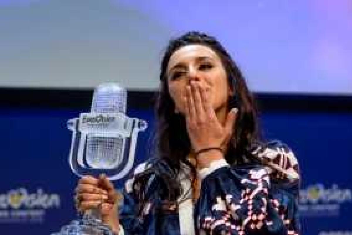 Путину напомнили, что придется отдавать не только Донбасс, но и Крым - Небоженко