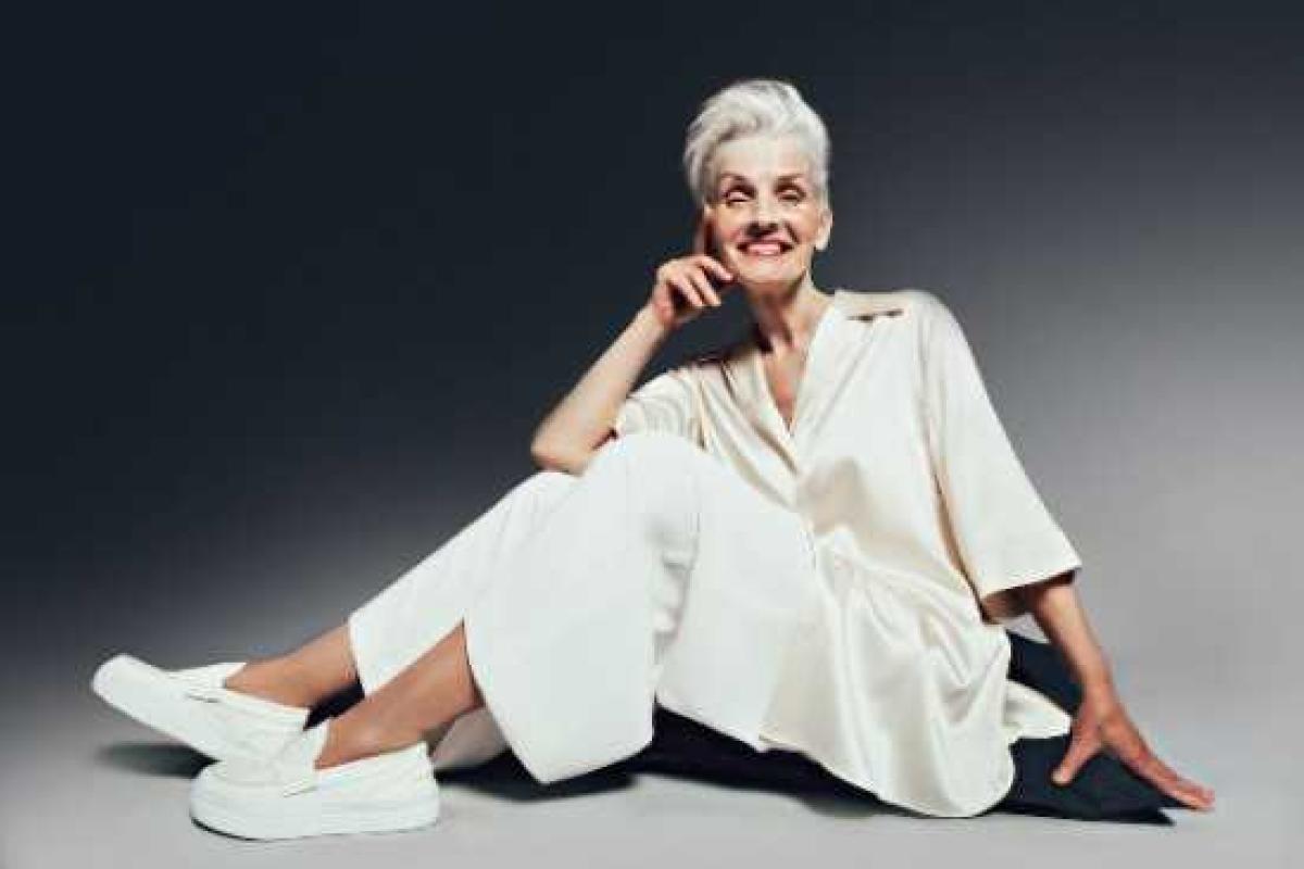 Лицом модного глянца "L`OFFICIEL" стала украинская пенсионерка