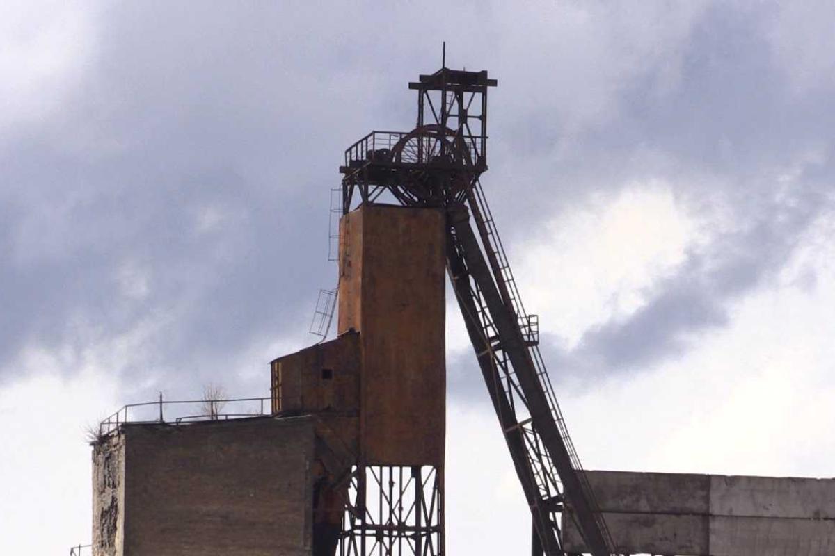 На Луганщине горит шахта "Привольнянская" ПАО "Лисичанскуголь" На Луганщине горит шахта "Привольнянская" ПАО "Лисичанскуголь"