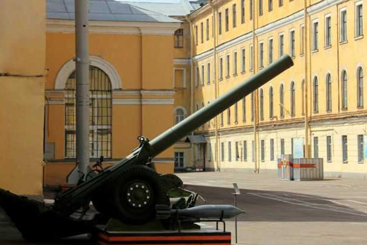 Россия прислала на "стажировку" в зону АТО слушателей артиллерийской академии - Тымчук Россия прислала на "стажировку" в зону АТО слушателей артиллерийской академии - Тымчук