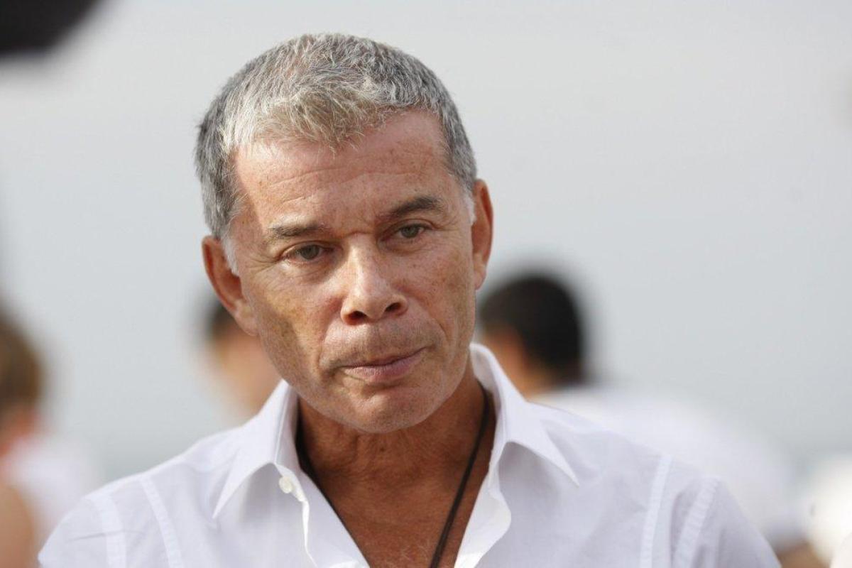 Певец Олег Газманов поделился с поклонниками снимком дочери-красавицы