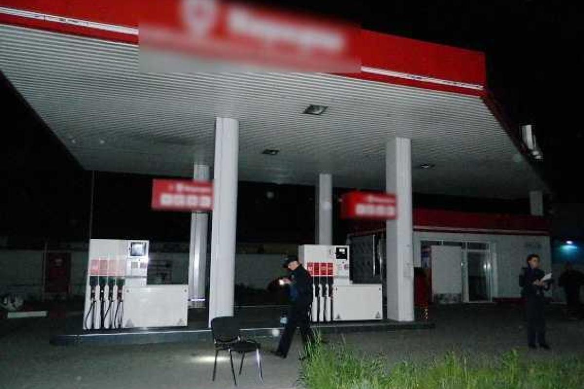 В Киеве ночью звучала стрельба: на АЗС ранен охранник В Киеве ночью звучала стрельба: на АЗС ранен охранник