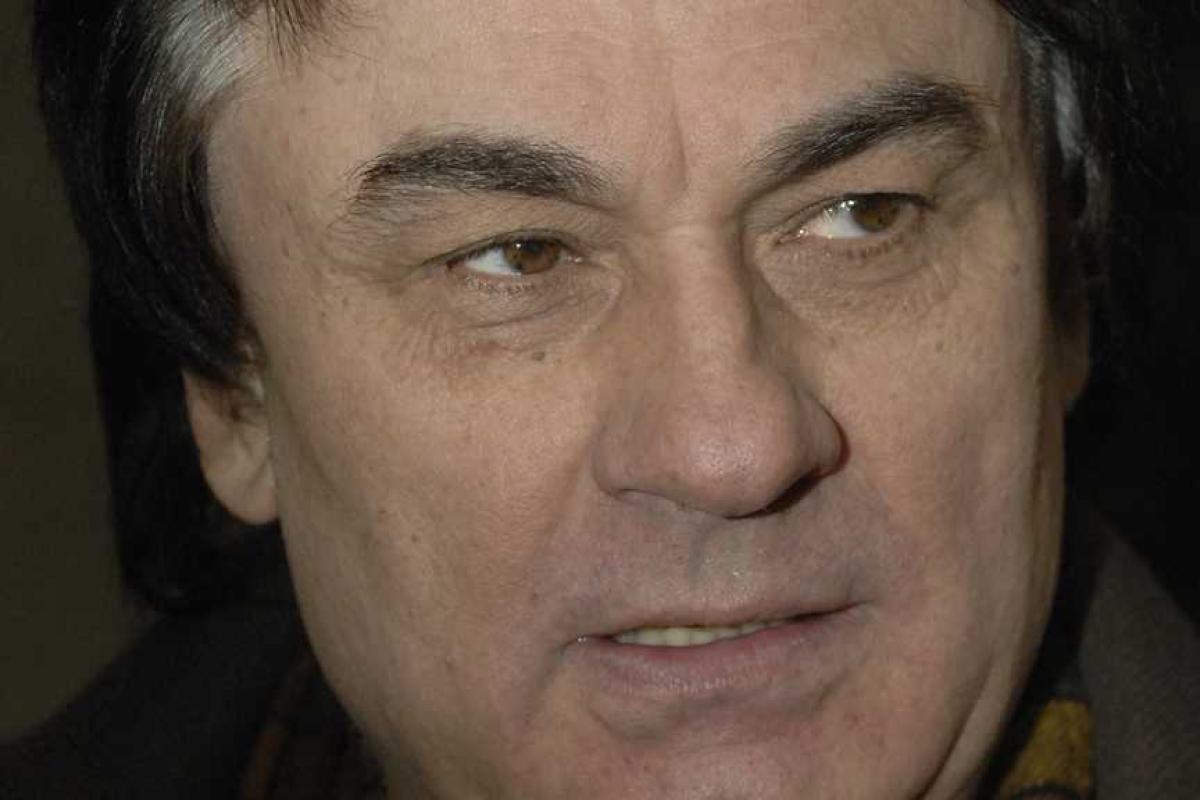 Певец Александр Серов мечтает встретить свою "идеальную женщину"