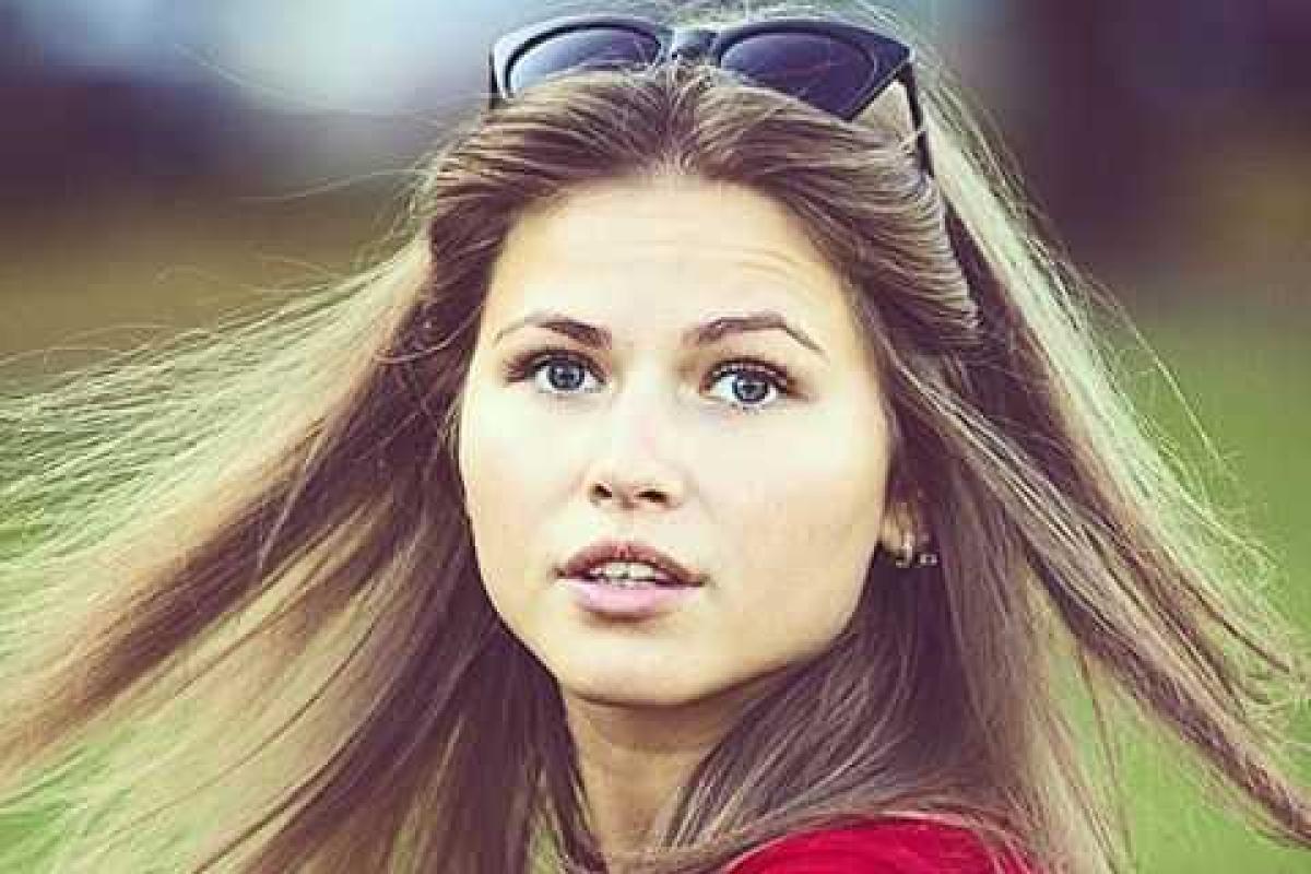 Звезда хита про лабутены выходит замуж за резидента "Comedy Club"