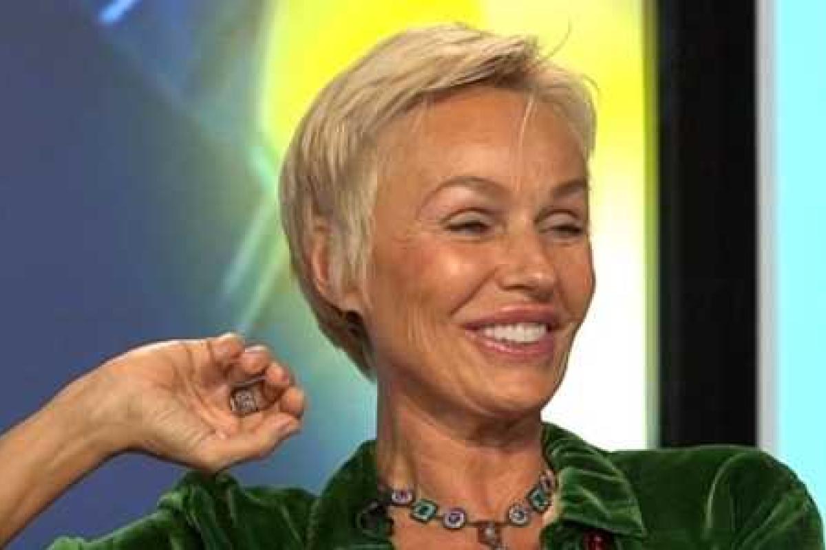 Актриса Наталья Андрейченко "засветилась" на открытии кинофестиваля в Москве Актриса Наталья Андрейченко "засветилась" на открытии кинофестиваля в Москве