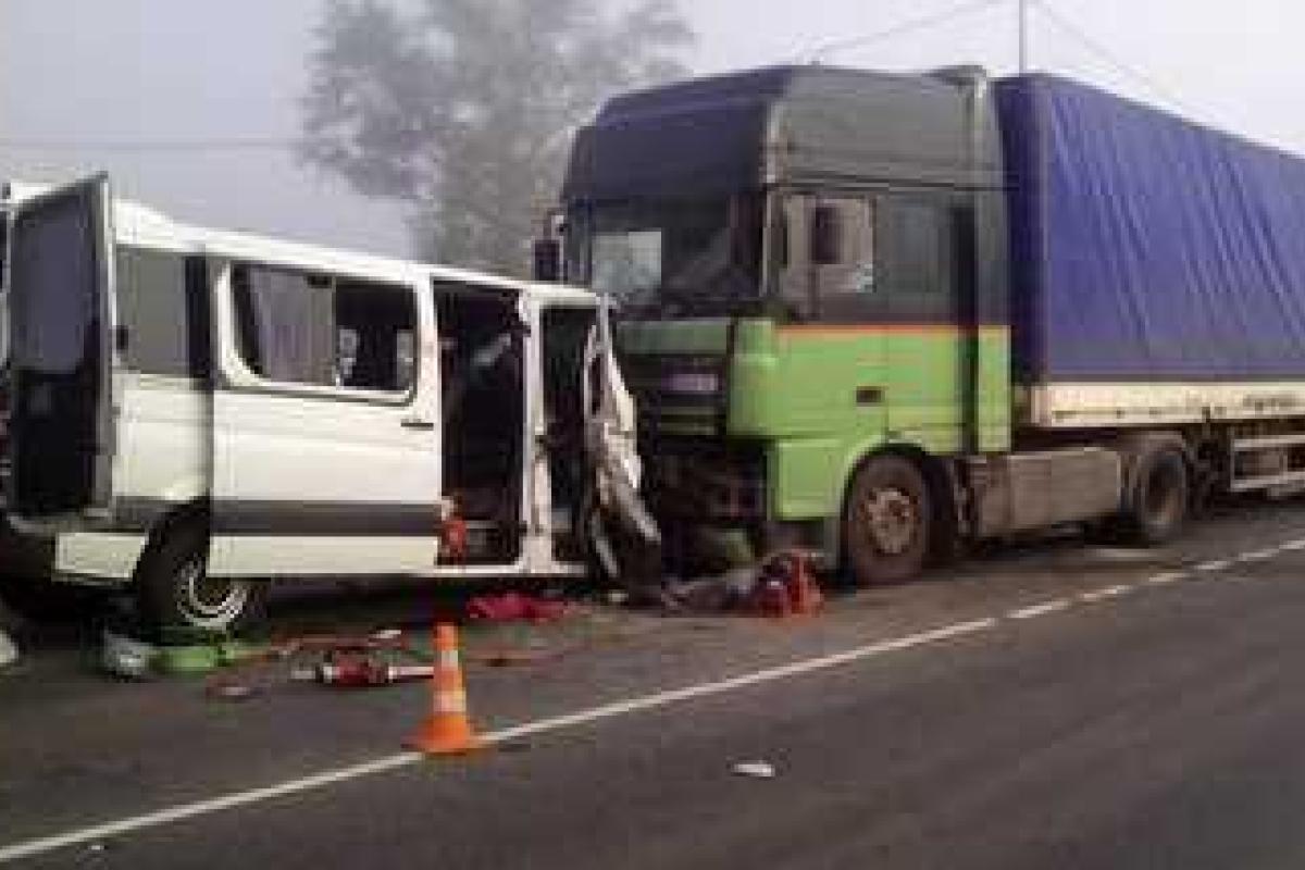 Количество украинцев, погибших в кровавой аварии в России, выросло до 6 человек Количество украинцев, погибших в кровавой аварии в России, выросло до 6 человек