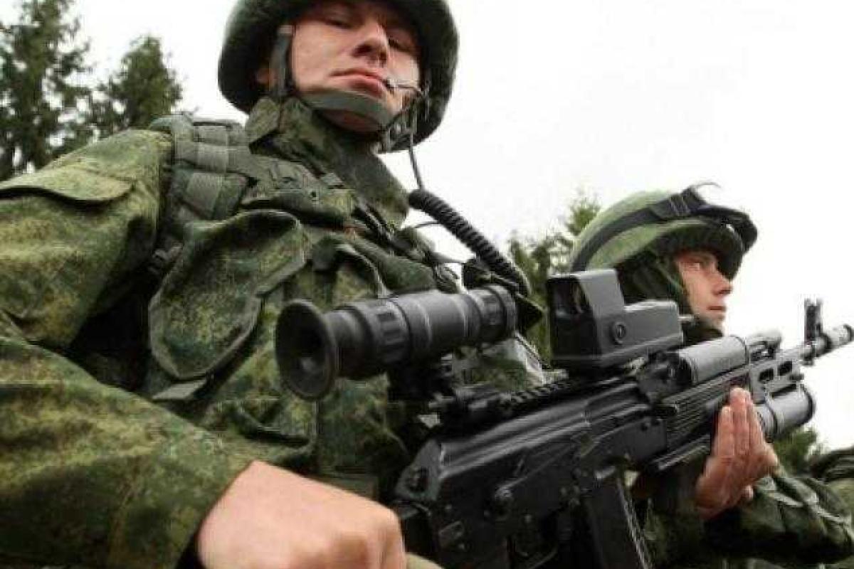 Россия перебрасывает на Мариупольское направление военную технику и живую силу Россия перебрасывает на Мариупольское направление военную технику и живую силу