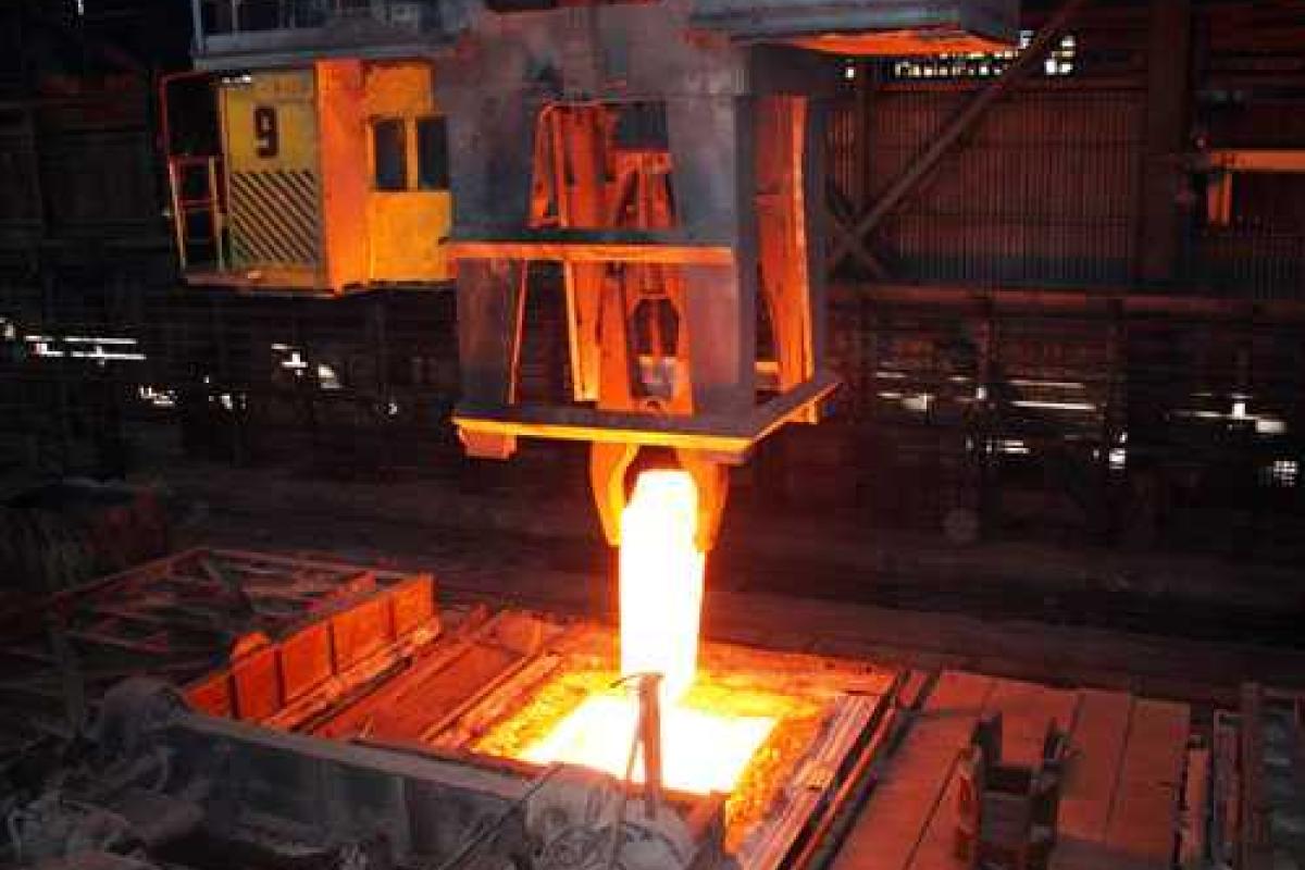 Боевики "ДНР" пытаются "отжать" Донецкий электрометаллургический завод у российских собственников Боевики "ДНР" пытаются "отжать" Донецкий электрометаллургический завод у российских собственников