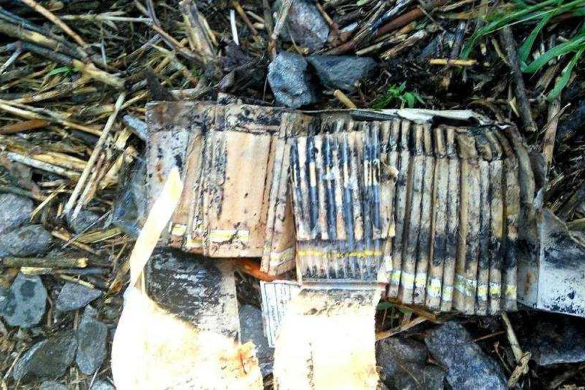 В Харькове патруль обнаружил на улице ампулы с химическим оружием В Харькове патруль обнаружил на улице ампулы с химическим оружием