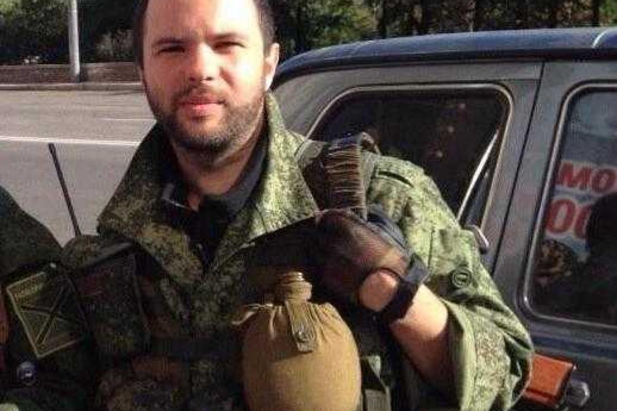 Российский боевик-блогер, воюющий за "ДНР", снова "сдал" российских "ихтамнетов" Российский боевик-блогер, воюющий за "ДНР", снова "сдал" российских "ихтамнетов"