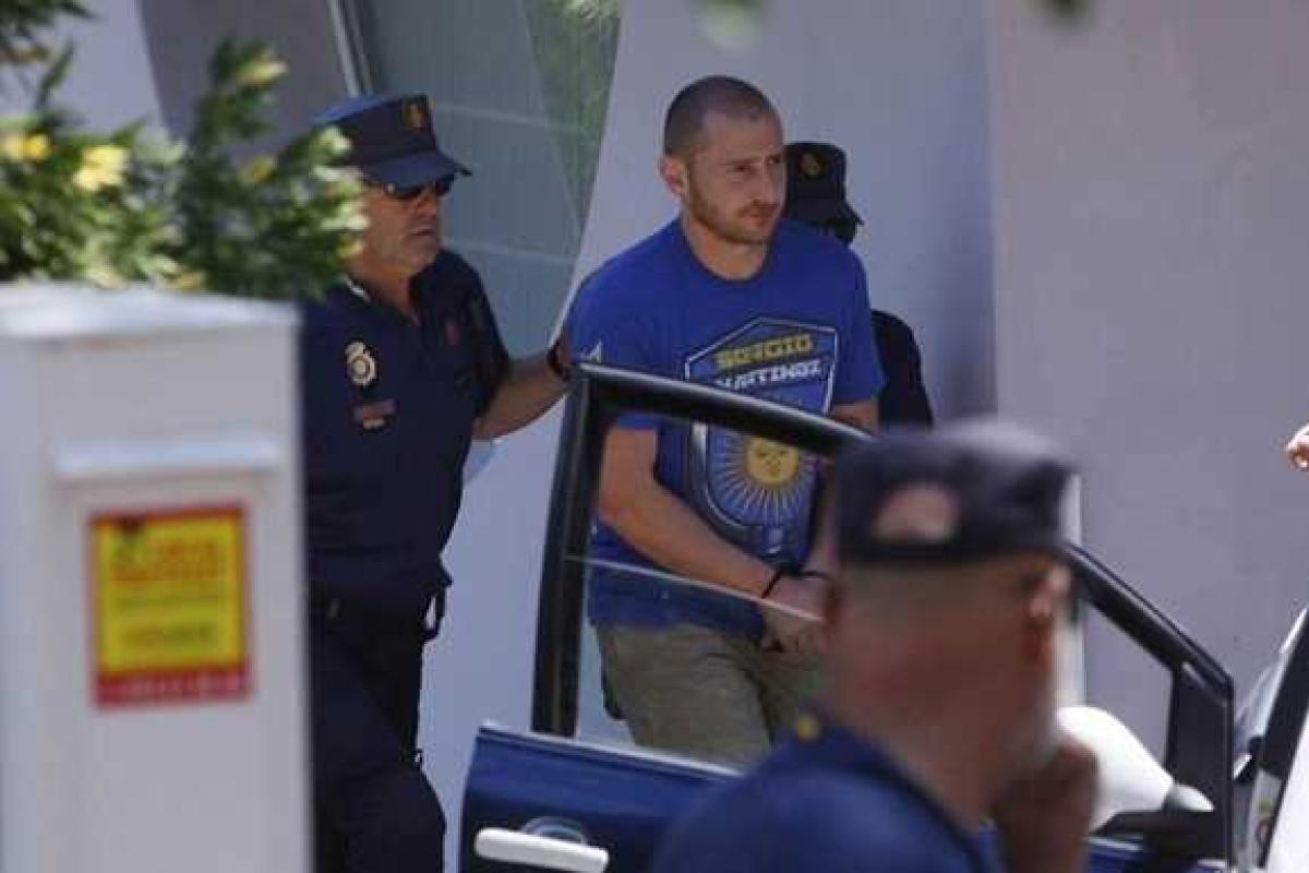 Обнародовано видео задержания сына экс-мэра Киева Леонида Черновецкого Обнародовано видео задержания сына экс-мэра Киева Леонида Черновецкого